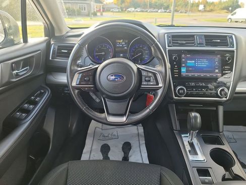 Used 2019 Subaru Outback 2.5i Premium image 15