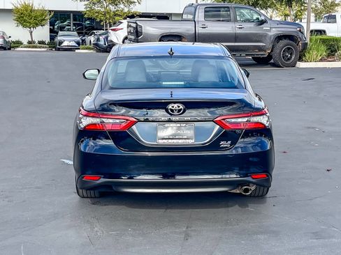 Used 2024 Toyota Camry XLE image 3