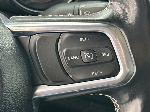 Used 2022 Jeep Gladiator Overland w/ Popular Equipment Package AWD/4WD image 30