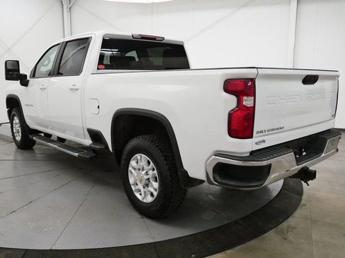 Used 2023 Chevrolet Silverado 2500 LT w/ Convenience Package image 5