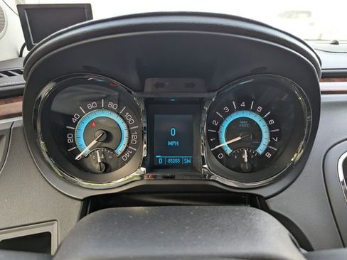 Used 2011 Buick LaCrosse CXL FWD image 13
