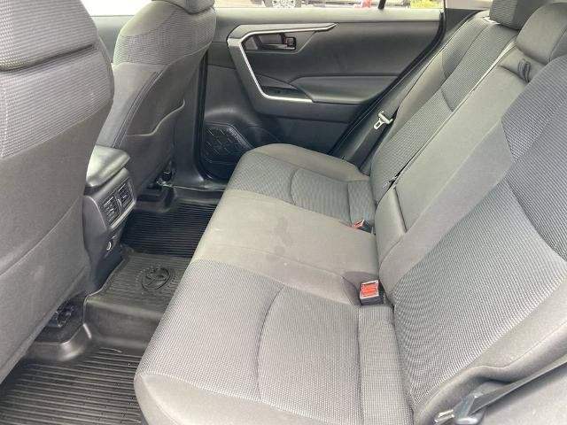 Used 2024 Toyota RAV4 LE AWD/4WD image 19