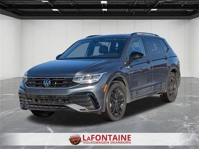 Certified 2022 Volkswagen Tiguan SE R-Line