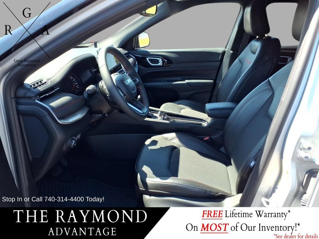 Used 2026 Jeep Compass Trailhawk AWD/4WD image 15