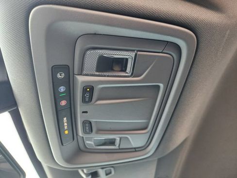 Used 2022 Chevrolet Silverado 1500 Custom RWD image 27