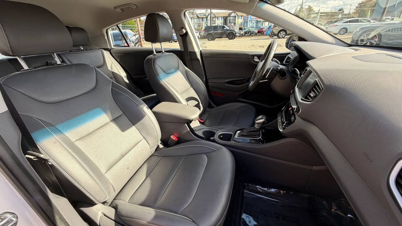 Used 2019 Hyundai Ioniq Limited FWD image 29