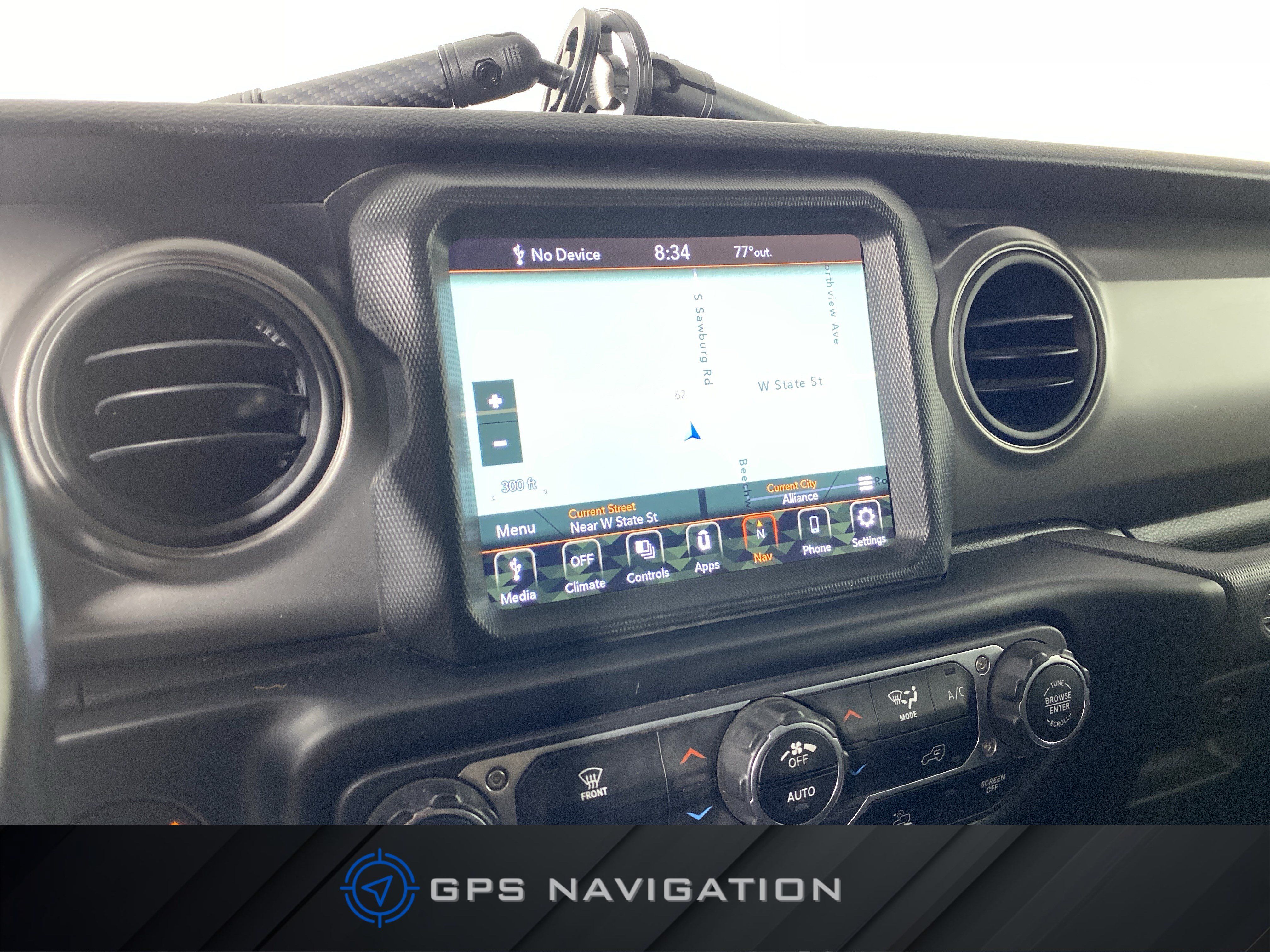 Used 2022 Jeep Gladiator Sport AWD/4WD image 2