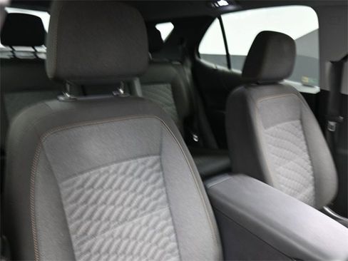 Used 2020 Chevrolet Equinox LT image 27