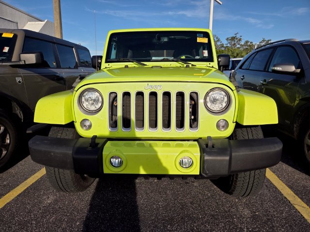 Used 2017 Jeep Wrangler Unlimited Sahara w/ Max Tow Package AWD/4WD image 2