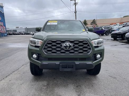 Used 2021 Toyota Tacoma TRD Off-Road w/ Technology Package AWD/4WD image 5