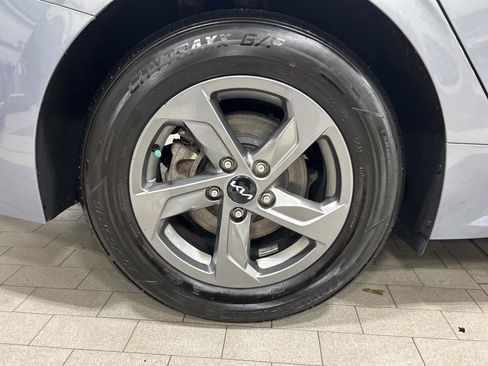 Used 2023 Kia K5 LXS image 28