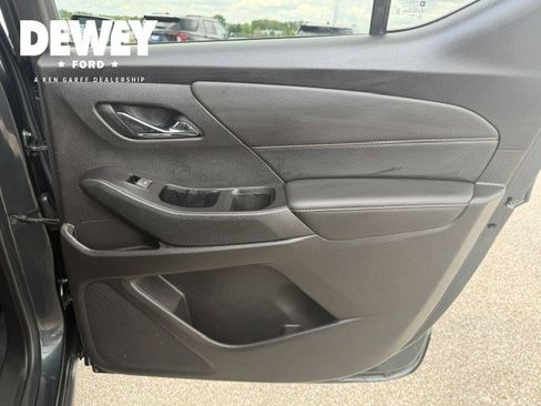Used 2019 Chevrolet Traverse LT AWD/4WD image 32