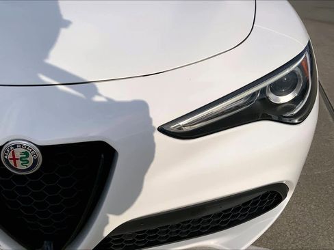 Used 2021 Alfa Romeo Stelvio Ti w/ Nero Edizione image 30