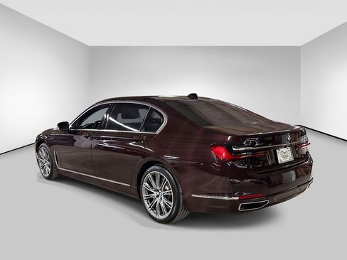 Used 2020 BMW 750i xDrive w/ Executive Package AWD/4WD image 5