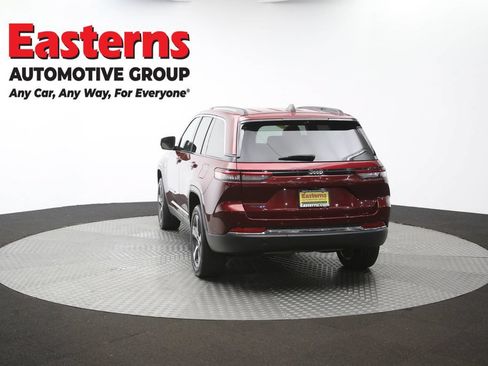 Used 2023 Jeep Grand Cherokee 4WD 4xe w/ Luxury Tech Group II image 38
