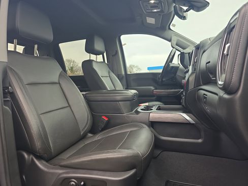 Used 2020 Chevrolet Silverado 2500 LTZ w/ LTZ Premium Package image 8