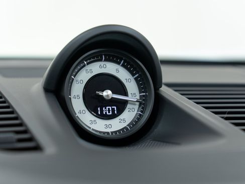 Certified 2026 Porsche 911 Carrera T RWD image 24