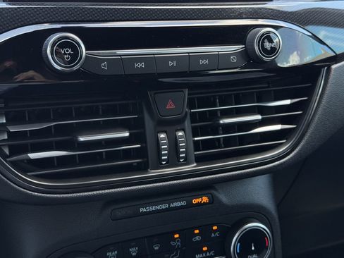 Used 2025 Ford Escape ST-Line image 20