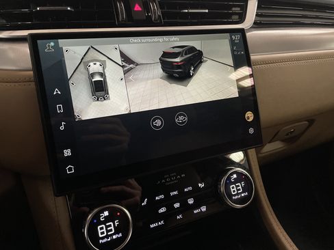 Used 2021 Jaguar F-PACE S image 19