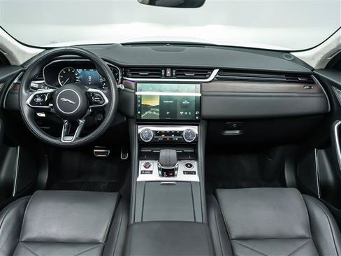 Used 2023 Jaguar F-PACE S AWD/4WD image 19