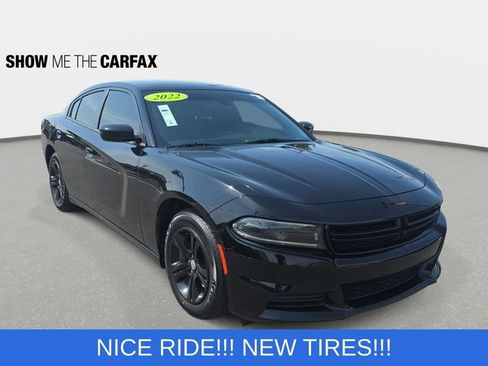 Used 2022 Dodge Charger SXT RWD image 3