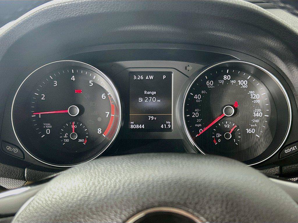 Used 2017 Volkswagen Passat 1.8T SEL Premium FWD image 12