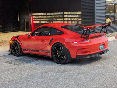 Used 2016 Porsche 911 GT3 RS image 3