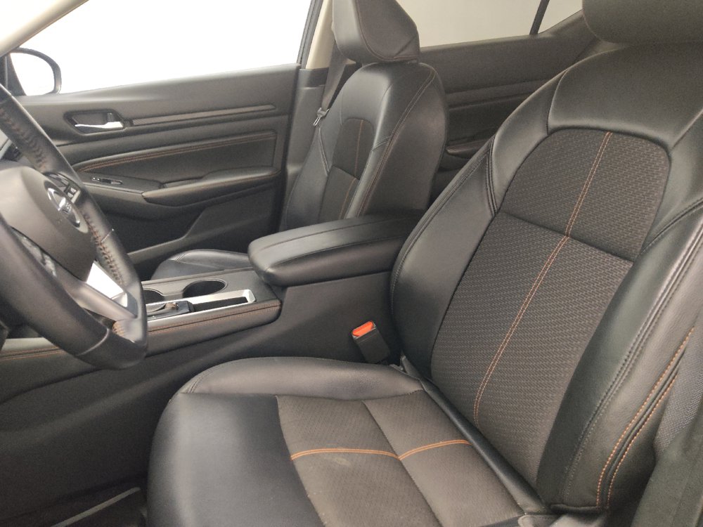 Used 2019 Nissan Altima 2.5 SR FWD image 17