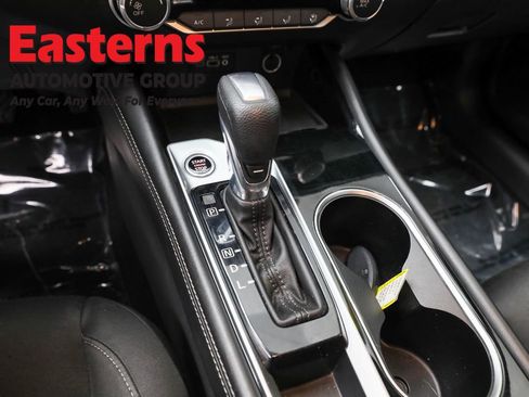 Used 2023 Nissan Altima 2.5 SV image 13