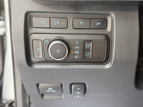 Used 2023 Ford F350 Lariat w/ Chrome Package image 24