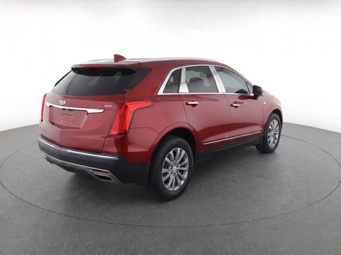 Used 2020 Cadillac XT5 Premium Luxury FWD image 4