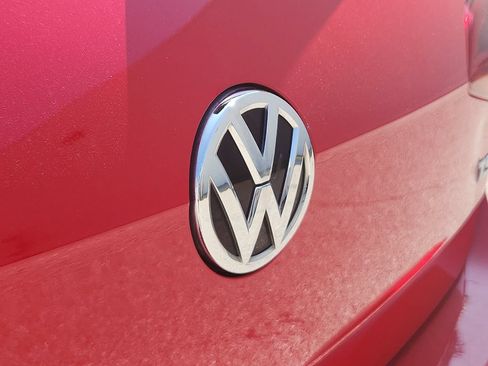 Used 2016 Volkswagen Golf SE FWD image 24