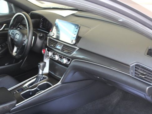 Used 2019 Honda Accord Sport image 20