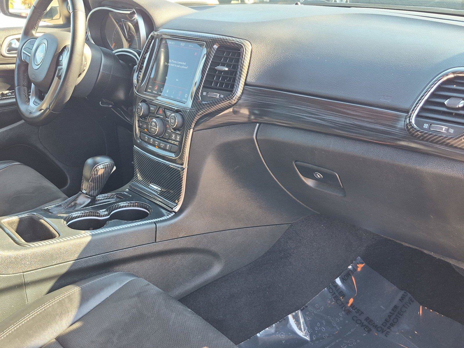 Used 2022 Jeep Grand Cherokee Laredo X RWD image 11