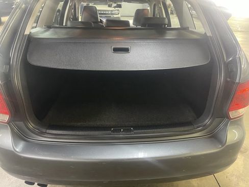 Used 2010 Volkswagen Jetta TDI FWD image 17