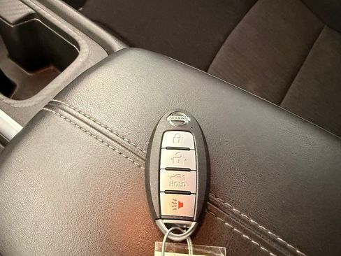 Used 2023 Nissan Sentra SV FWD image 28