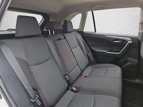 Used 2025 Toyota RAV4 XLE AWD/4WD image 20