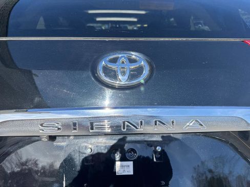 Used 2017 Toyota Sienna Limited Premium w/ Advanced Technology Package image 52