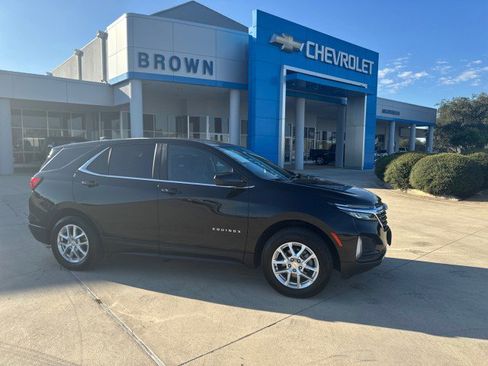 Used 2024 Chevrolet Equinox LT image 1
