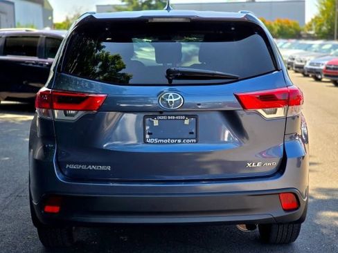 Used 2019 Toyota Highlander XLE AWD/4WD image 8