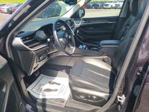 Used 2022 Jeep Grand Cherokee L Limited image 10