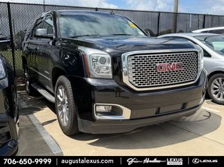 Used 2015 GMC Yukon Denali w/ Touring Package AWD/4WD video 1