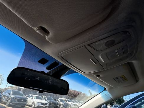 Used 2020 Kia Optima LX image 32