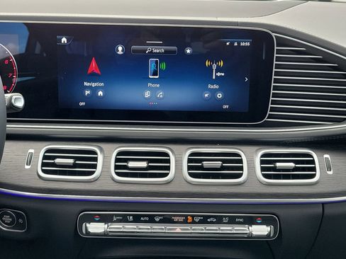 New 2026 Mercedes-Benz GLS 450 4MATIC image 17
