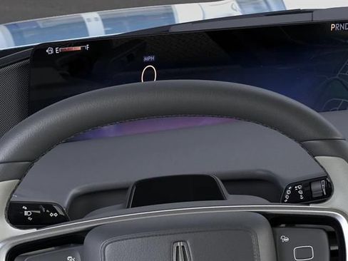 New 2026 Lincoln Navigator Reserve AWD/4WD image 13