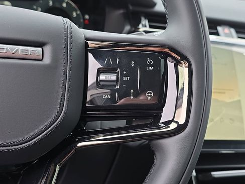 New 2026 Land Rover Range Rover Velar S image 18