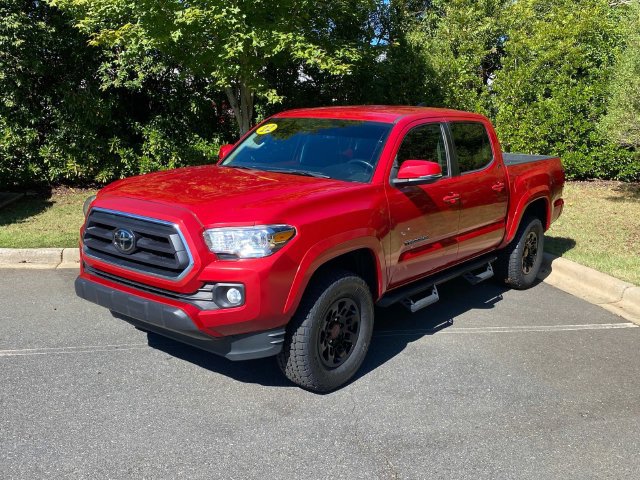 Used 2022 Toyota Tacoma SR5 w/ Technology Package RWD image 3