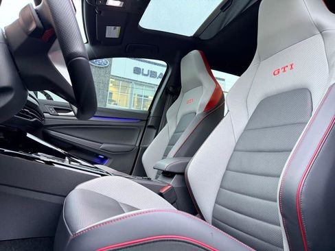 Used 2023 Volkswagen GTI Autobahn image 9