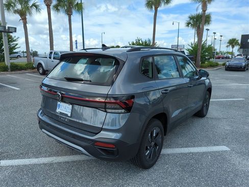 New 2025 Volkswagen Taos S image 5