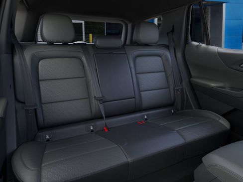 New 2025 Chevrolet Equinox LT w/ Convenience Package II image 41